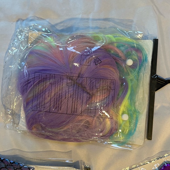 Leg Avenue Iridescent Mermaid Costume Set - Picture 7 of 7